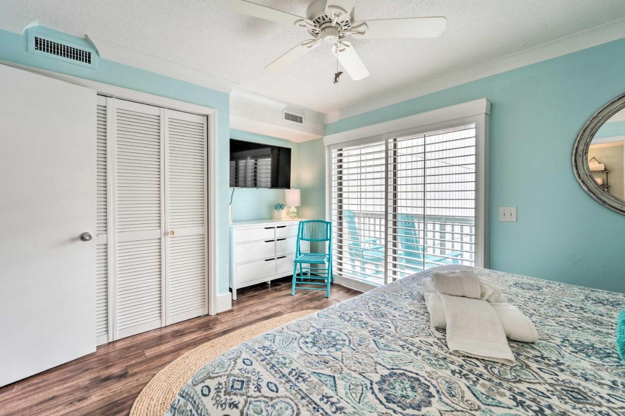 Bright Carolina Beach Condo - Walk To Shore! Kültér fotó