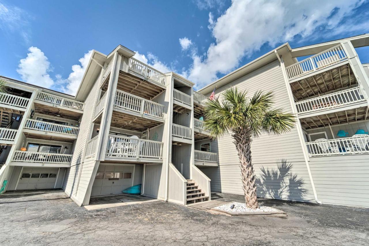 Bright Carolina Beach Condo - Walk To Shore! Kültér fotó
